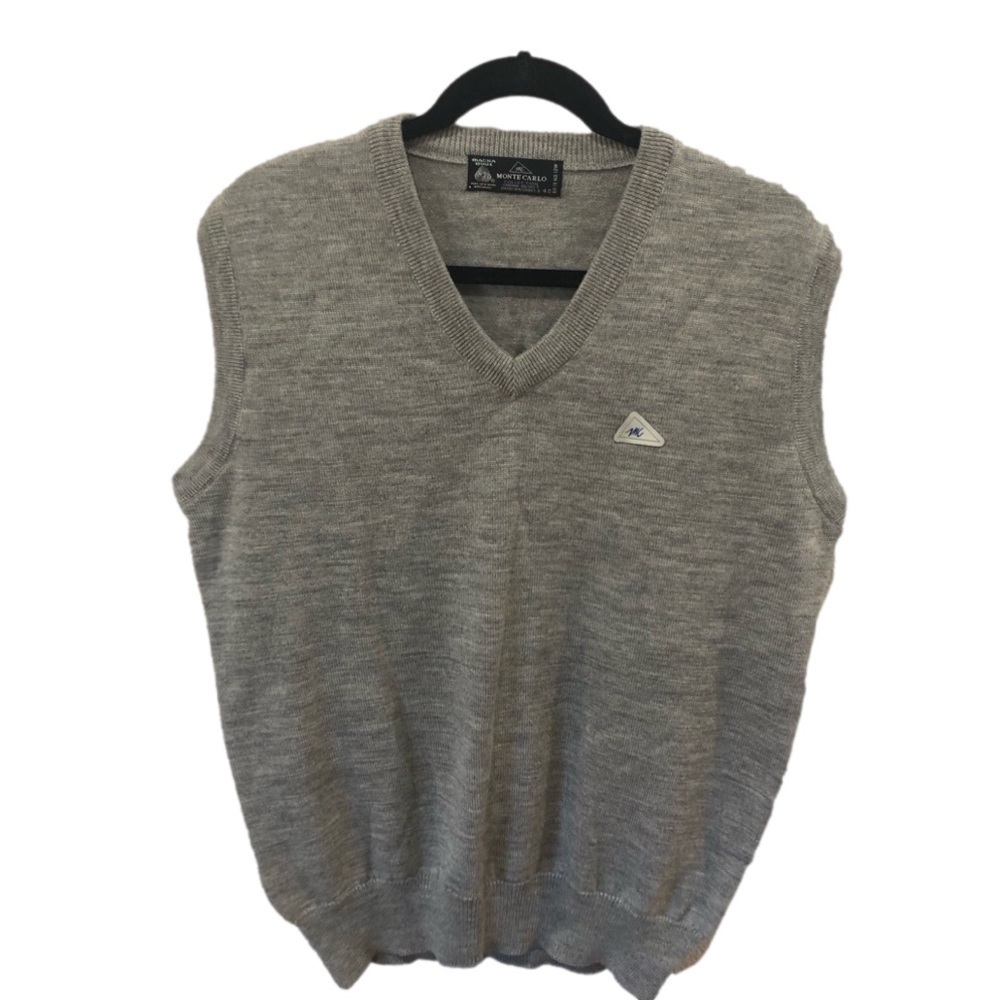 Monte Carlo Size 40 gray wool v-neck sleeveless sweater/vest. Hand-washable